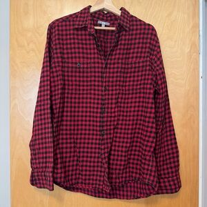 checked UNIQLO shirt